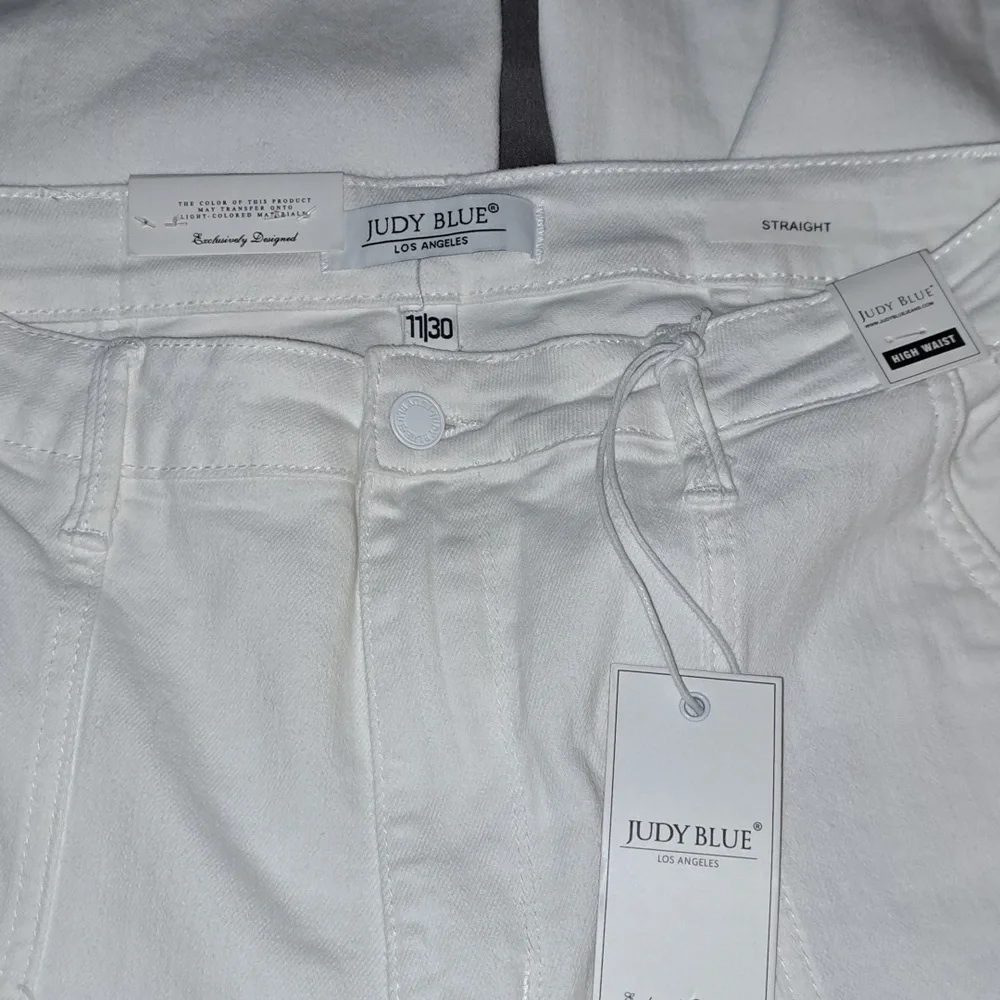 Judy Blue White High Rise Cargo Straight Jeans - Picture 10 of 10